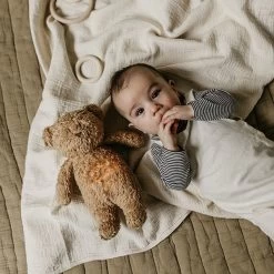 Moonie Knuffel Met Licht En Geluid Beer Cappuccino -Kortingswinkel Voor Babyproducten moonie moonie knuffel met licht en geluid beer cap 1