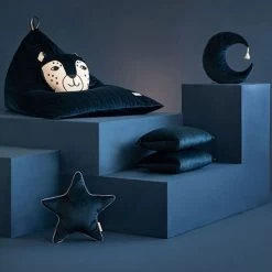 Kussen Pierrot Moon Velvet Night Blue - Nobodinoz 9 Kussen Pierrot Moon Velvet Night Blue - Nobodinoz -Kortingswinkel Voor Babyproducten nobodinoz tipi en accessoires kussen pierrot moon 23