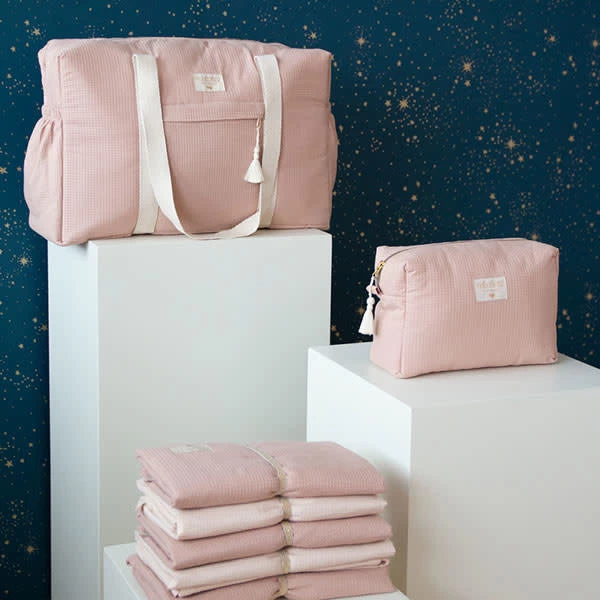 Luiertas - Opera Waterproof - Misty Pink - Nobodinoz 4 Luiertas - Opera Waterproof - Misty Pink - Nobodinoz - Afbeelding 2