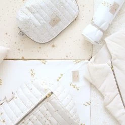 Nobodinoz - Toilettas - Holiday Small - Gold Bubble - White -Kortingswinkel Voor Babyproducten nobodinoz tipi en accessoires nobodinoz toilettas 12