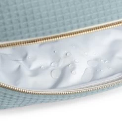 Toilettas Diva Waterproof Stone Blue - Nobodinoz 13 Toilettas Diva Waterproof Stone Blue - Nobodinoz -Kortingswinkel Voor Babyproducten nobodinoz tipi en accessoires toilettas diva water 14