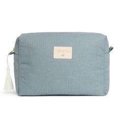 Toilettas Diva Waterproof Stone Blue - Nobodinoz 15 Toilettas Diva Waterproof Stone Blue - Nobodinoz -Kortingswinkel Voor Babyproducten nobodinoz tipi en accessoires toilettas diva water 16