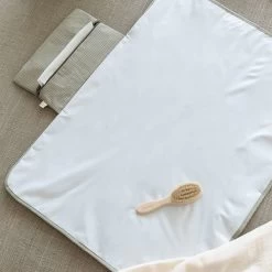 Verschoningsmatje Mozart Laurel Green - Nobodinoz -Kortingswinkel Voor Babyproducten nobodinoz tipi en accessoires verschoningsmatje mo 20