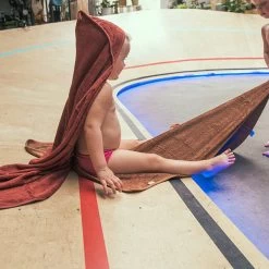 Badcape Hazel Brown 74x74cm - Timboo -Kortingswinkel Voor Babyproducten timboo badcape hazel brown 74x74cm timboo 3